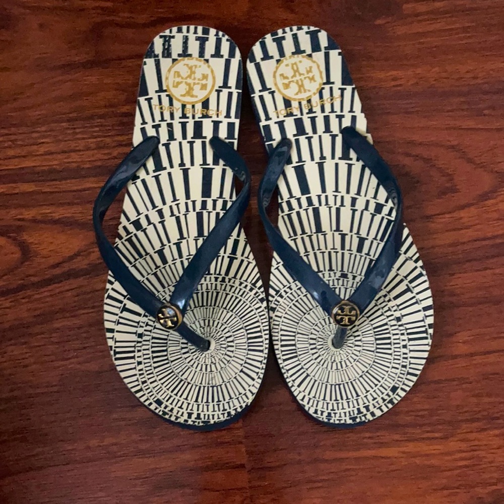 TORY BURCH FLIP FLOPS